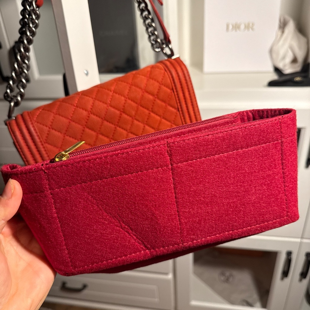 Chanel Boy Medium Red Caviar silver hardware - Picture 7 of 10
